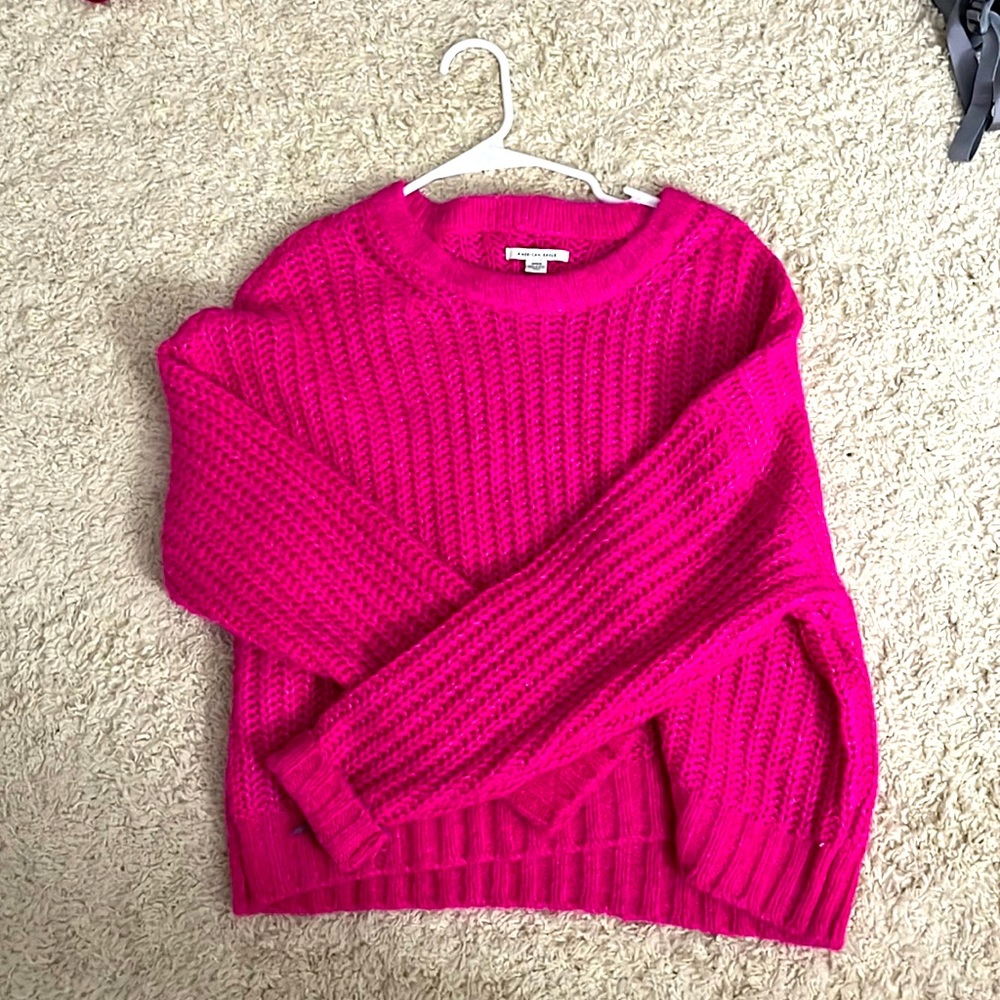 pink American Eagle sweater💓💗💖💝💝